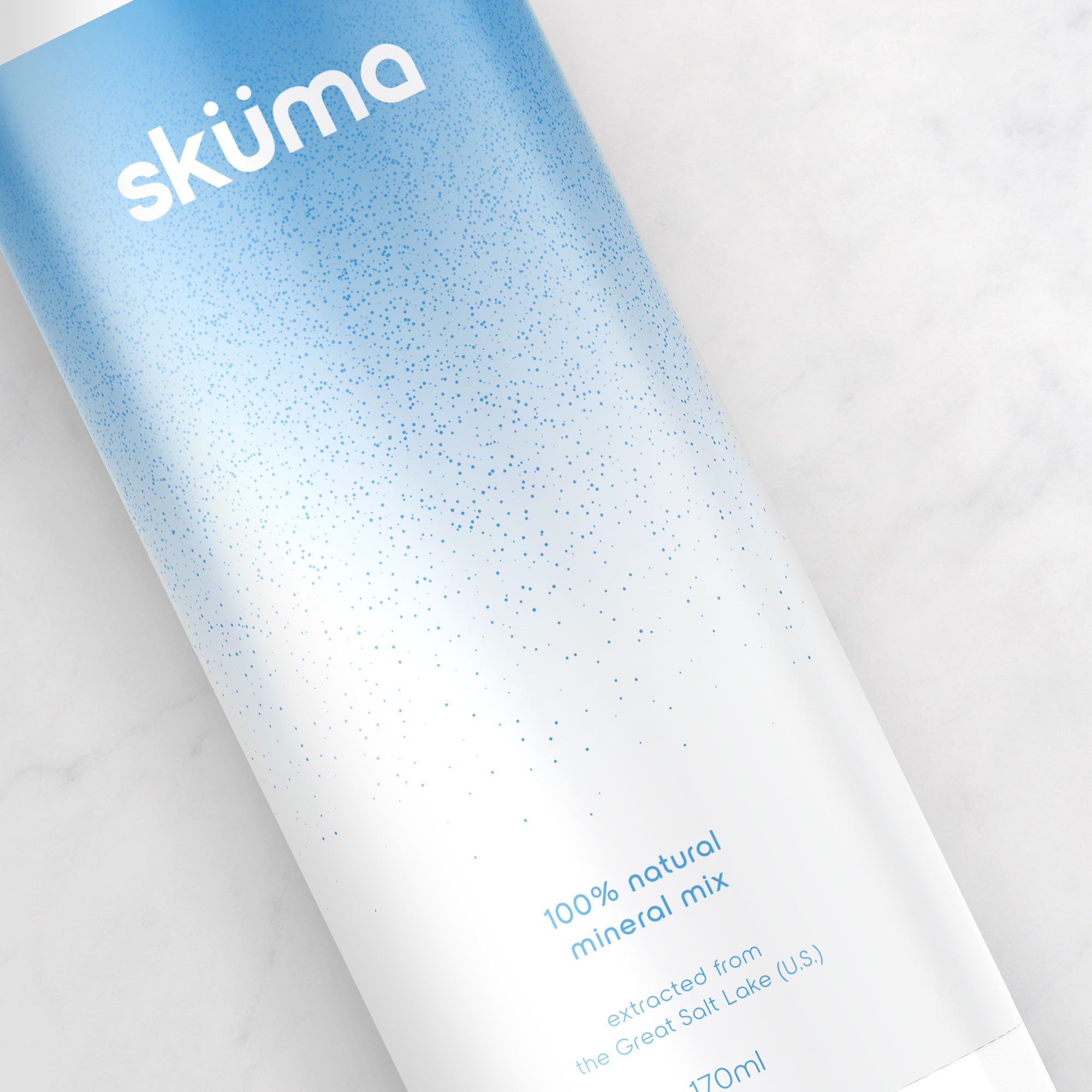Karolina Król Studio illustrated pattern water label design