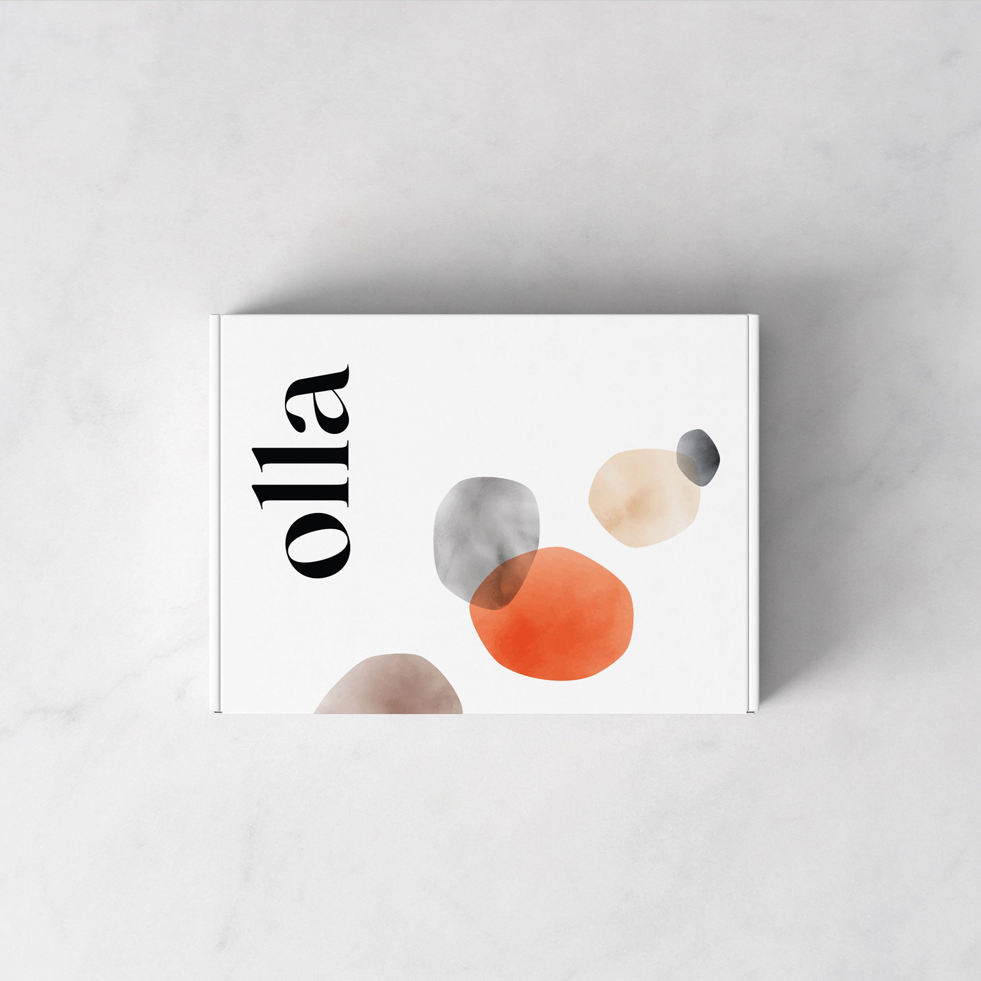 Karolina Król Studio Olla Granola custom illustrated shipping box design