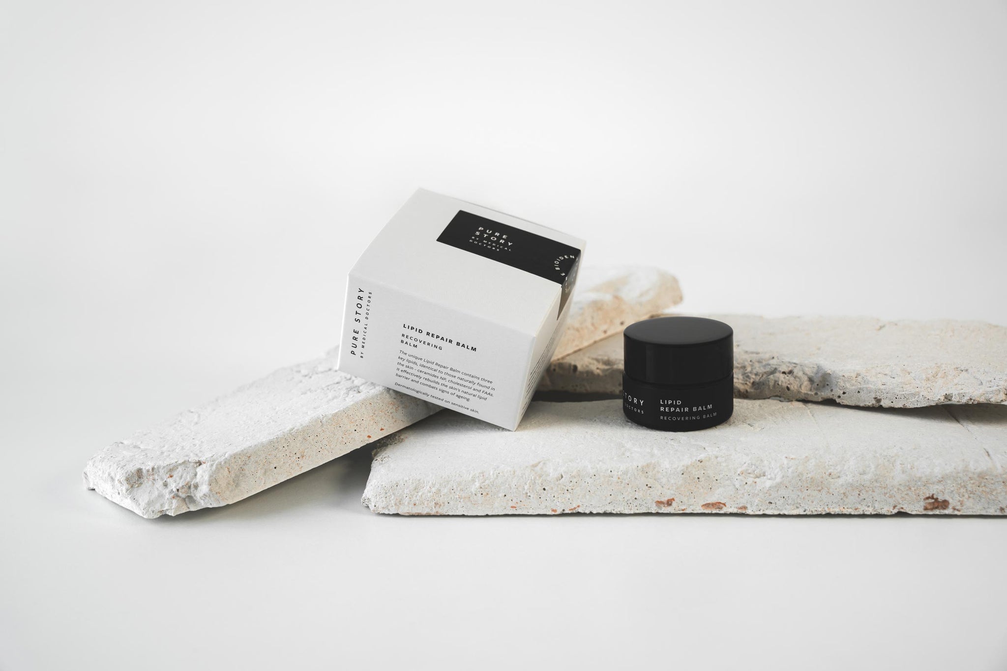 karolina krol studio pure story dermatological cosmetics minimalist brand identity simple packaging
